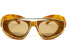 Exaggerated Classic Vintage Retro Style SUNGLASSES Funky Tortoise & Gold Frame 3022