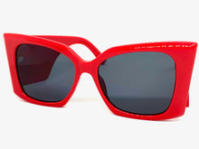 Oversized Exaggerated Retro Cat Eye Style SUNGLASSES Super Thick Red Frame 2147