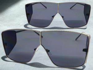 Contemporary Modern Shield Style SUNGLASSES Large Gunmetal Frame 8420