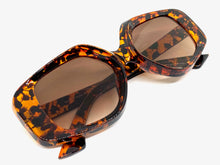 Exaggerated Vintage Retro Style SUNGLASSES Large Tortoise Frame 1220