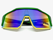 Oversized Retro Sporty Wrap Around Style SUNGLASSES Large Green Frame 3653