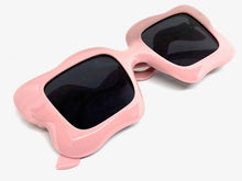 Oversized Exaggerated Vintage Retro Style SUNGLASSES Funky Pink Frame 80559