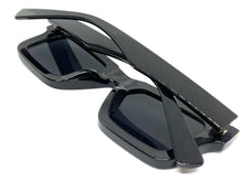 Classic Vintage Retro Style SUNGLASSES Thick Square Black Frame 80744