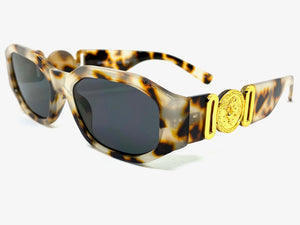 Classic Luxury Designer Hip Hop Style SUNGLASSES Black Frame with Gold Medallion 80509