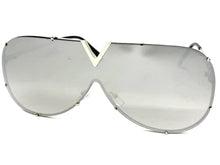 Oversized Sleek Modern Retro Shield Style SUNGLASSES Large Silver Frame 4624
