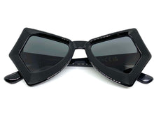 Exaggerated Classic Vintage Retro Style SUNGLASSES Funky Black Frame P0138