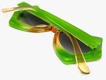 Exaggerated Classic Vintage Retro Style SUNGLASSES Funky Green Frame P0138