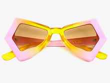 Exaggerated Classic Vintage Retro Style SUNGLASSES Funky Pink Frame P0138