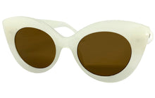 Oversized Exaggerated Retro Cat Eye Style SUNGLASSES Large Pearl White Frame 1062