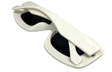 Oversized Exaggerated Vintage Retro Style SUNGLASSES Large White Frame 2130