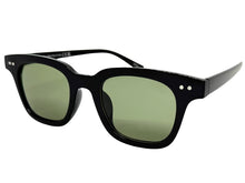 Classic Elegant Vintage Retro Style SUNGLASSES Black Frame - Green Lens 80841