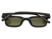 Classic Elegant Vintage Retro Style SUNGLASSES Black Frame - Green Lens 80841