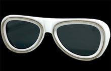 Classic Vintage Retro Aviator Style SUNGLASSES Funky White & Silver Frame 80162