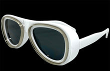 Classic Vintage Retro Aviator Style SUNGLASSES Funky White & Silver Frame 80162