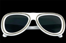 Classic Vintage Retro Aviator Style SUNGLASSES Funky White & Silver Frame 80162