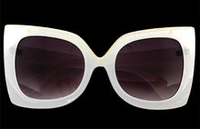 Oversized Exaggerated Vintage Retro Cat Eye Style SUNGLASSES Huge Clear White Frame 89142