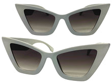 Oversized Vintage Retro Cat Eye Style SUNGLASSES Large Thick Pointy Gray Frame 80696