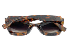 Oversized Vintage Retro Cat Eye Style SUNGLASSES Large Thick Pointy Leopard Frame 80696