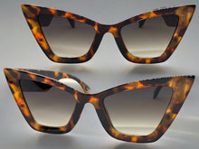 Oversized Vintage Retro Cat Eye Style SUNGLASSES Large Thick Pointy Leopard Frame 80696