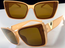 Classy Elegant Vintage Retro Cat Eye Style SUNGLASSES Large Caramel Frame 5263