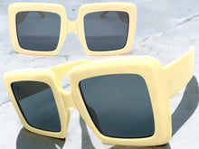 Oversized Exaggerated Vintage Retro Style SUNGLASSES Large Thick Cream Frame E1957