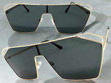 Oversized Sleek Modern Retro Shield Style SUNGLASSES Large Gold Frame 4575