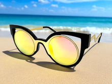 Classic Vintage Retro Cat Eye Style SUNGLASSES Funky Black Frame - Pink Lens 1737