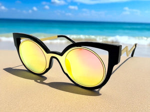 Classic Vintage Retro Cat Eye Style SUNGLASSES Funky Black Frame - Pink Lens 1737