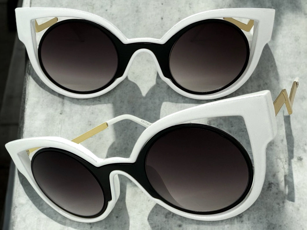 Classic Vintage Retro Cat Eye Style SUNGLASSES Funky White & Black Frame 1737