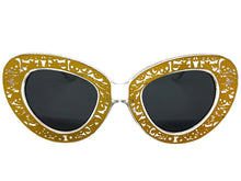 Exaggerated Classic Vintage Retro Cat Eye Style SUNGLASSES Funky Clear & Gold Frame 1650