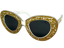 Exaggerated Classic Vintage Retro Cat Eye Style SUNGLASSES Funky Clear & Gold Frame 1650