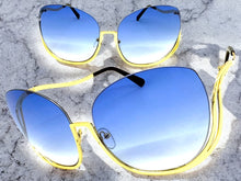 Oversized Exaggerated Classic Vintage Retro Style SUNGLASSES Large Gold Frame - Blue Lens A315