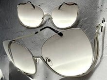 Oversized Exaggerated Classic Vintage Retro Style SUNGLASSES Large Gunmetal Frame - Gray Lens A315 (Copy)