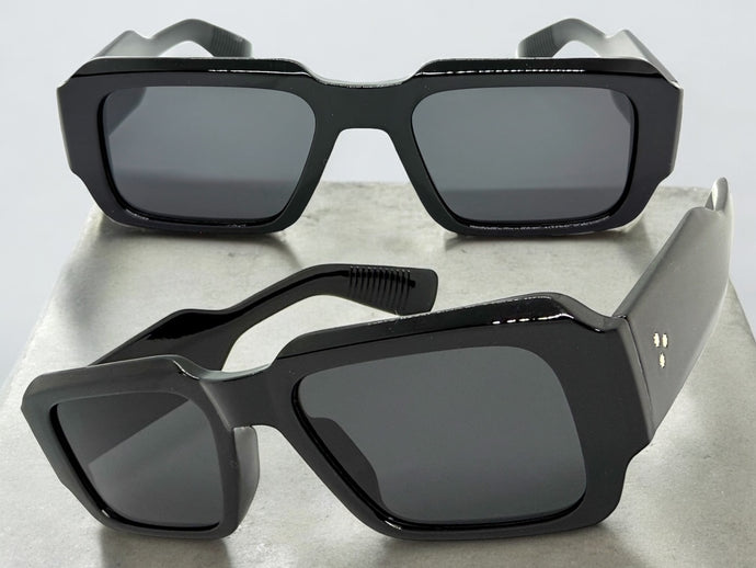 Classic Vintage Retro Style SUNGLASSES Thick Square Black Frame - Dark Lens 74002