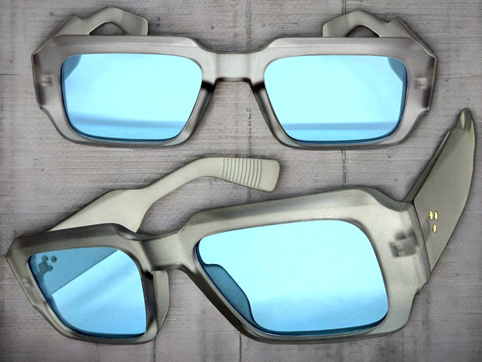 Classic Vintage Retro Style SUNGLASSES Thick Square Gray Frame - Blue Lens 74002