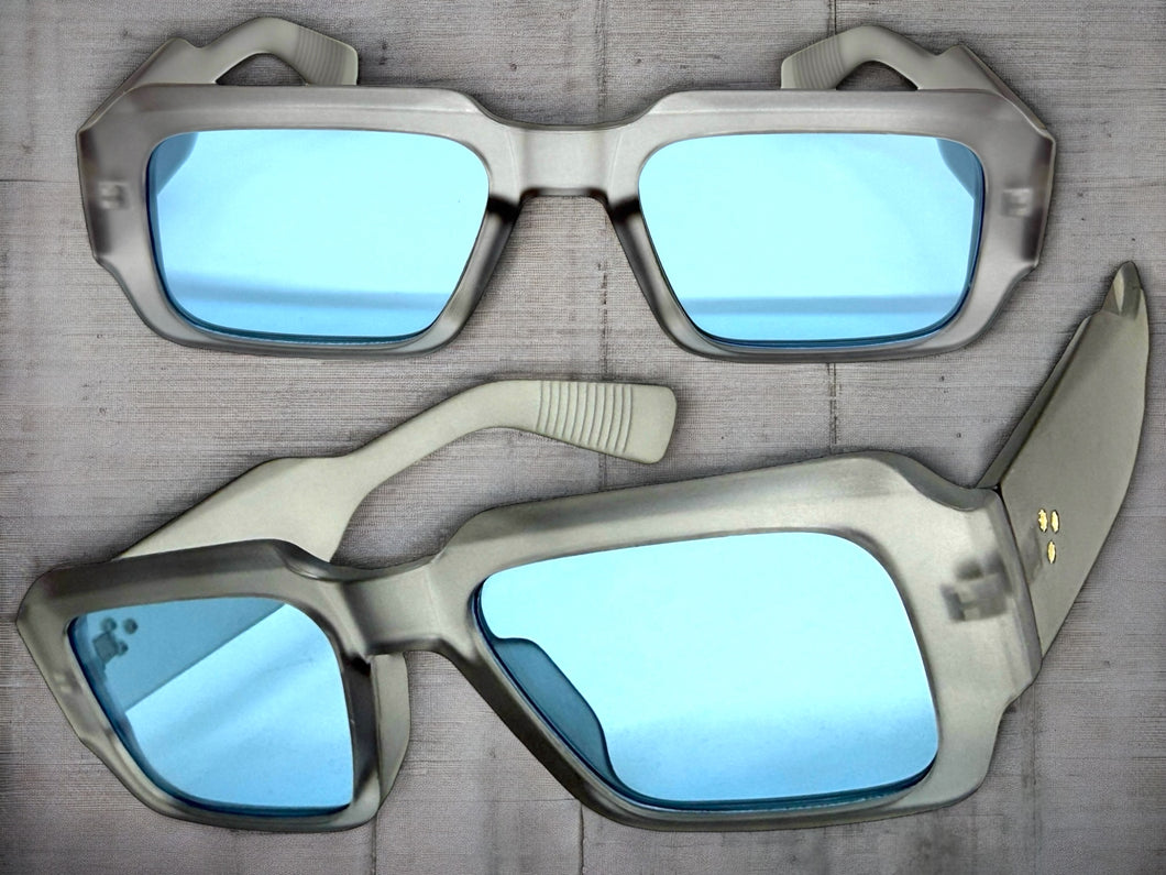 Classic Vintage Retro Style SUNGLASSES Thick Square Gray Frame - Blue Lens 74002