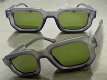 Classic Vintage Retro Style SUNGLASSES Matte Gray Frame - Dark Green Lens 80791