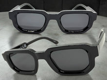 Classic Vintage Retro Style SUNGLASSES Geometric Black Frame - Dark Lens 80791