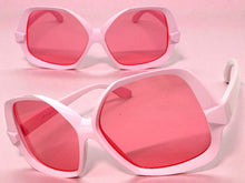 Oversized Exaggerated Vintage Retro Style SUNGLASSES Large Pink Frame 4754