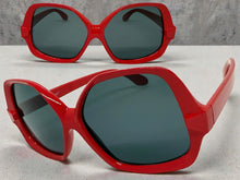 Oversized Exaggerated Vintage Retro Style SUNGLASSES Large Red Frame 4754