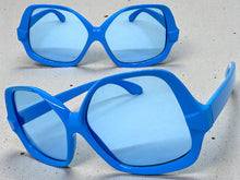 Oversized Exaggerated Vintage Retro Style SUNGLASSES Large Blue Frame 4754