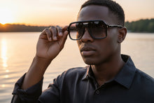 Oversized Vintage Retro Style SUNGLASSES Large Black Frame - Gradient Lens 81005