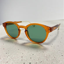 Classic Elegant Vintage Retro Style SUNGLASSES Round Orange Frame - Green Lens 81012