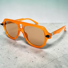 Classic Vintage Retro Style SUNGLASSES Large Caramel Frame - Brown Lens 80595