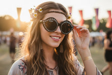 Oversized Exaggerated Classic Retro Cat Eye Style SUNGLASSES Bling Black Frame - Dark Lens 8120