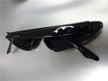 Retro Bedazzled Cat Eye Sunglasses- Black