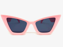 Oversized Vintage Retro Cat Eye Style SUNGLASSES Pink Frame 8407