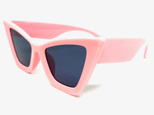 Oversized Vintage Retro Cat Eye Style SUNGLASSES Pink Frame 8407