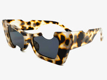 Classic Vintage Retro Cat Eye Style SUNGLASSES Leopard Frame 80358