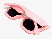 Oversized Vintage Retro Cat Eye Style SUNGLASSES Pink Frame 8407